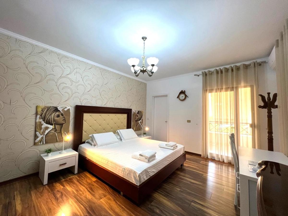 Spacious Family-Friendly Apartment In The Heart Of Bllok Тирана Экстерьер фото